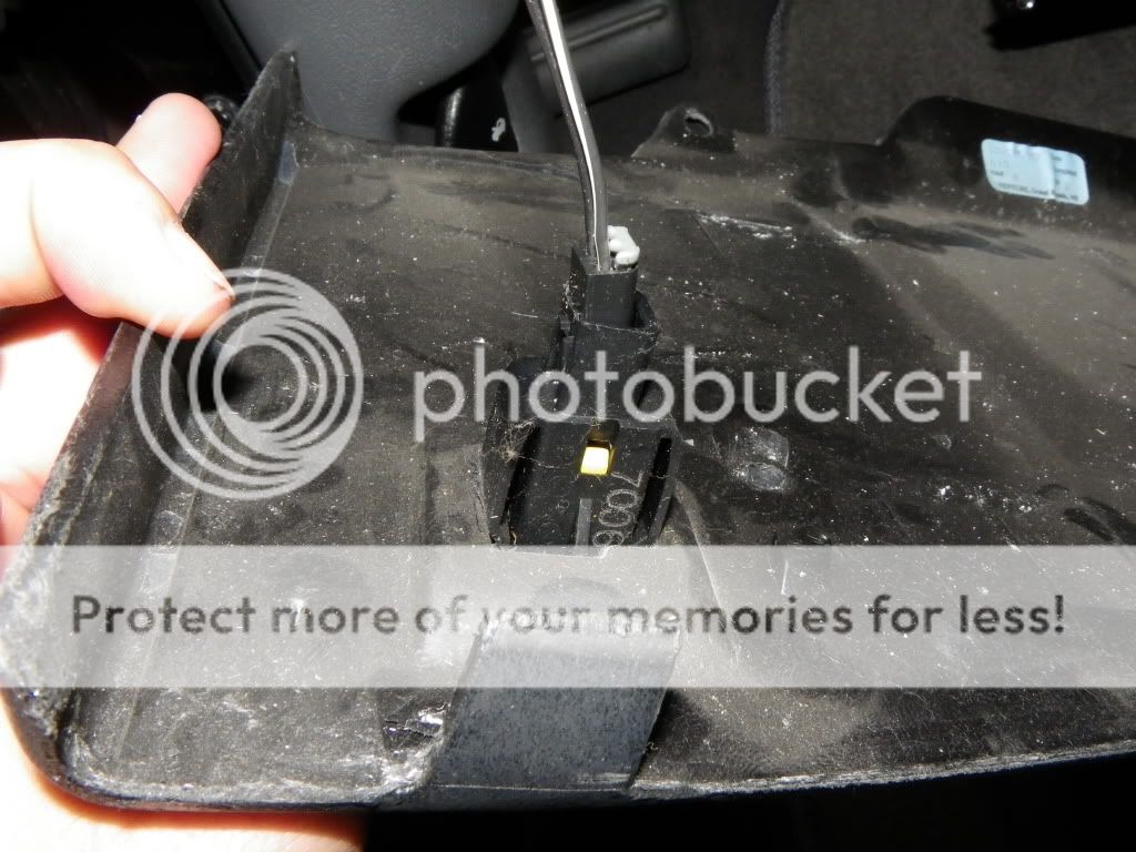 How to replace your turn signal and hazard flashers