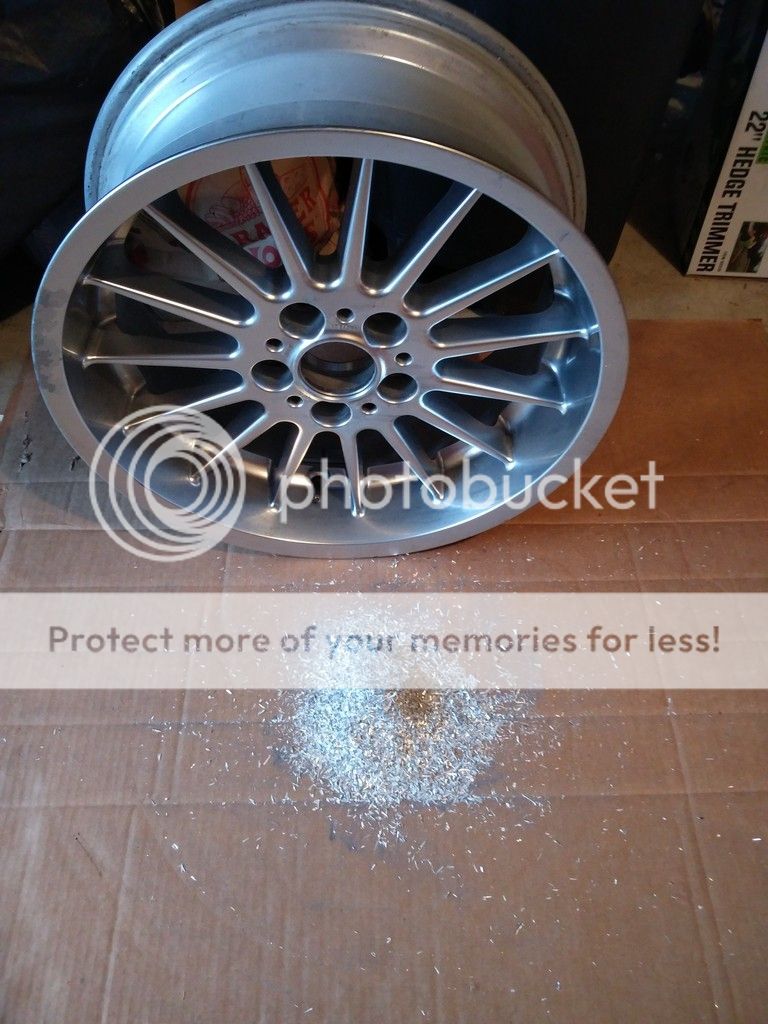 Enlarge wheel center bore with a router BimmerFest BMW Forum