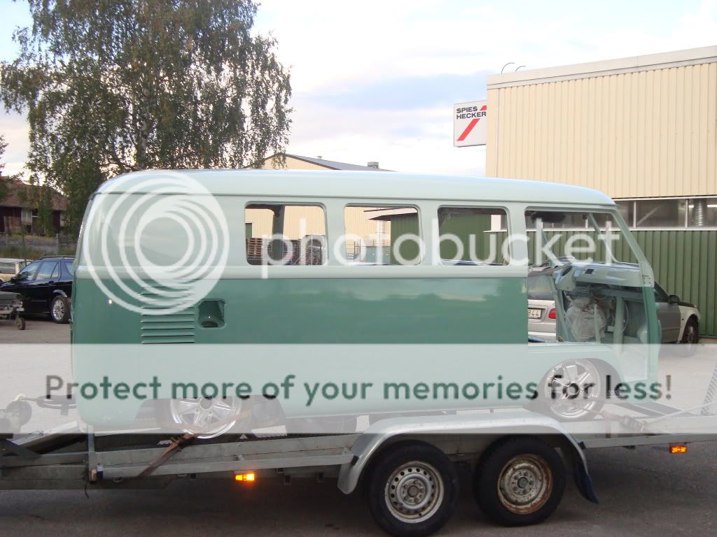 http://i811.photobucket.com/albums/zz38/tommywarn/splittbuss%2062/DSC01944.jpg