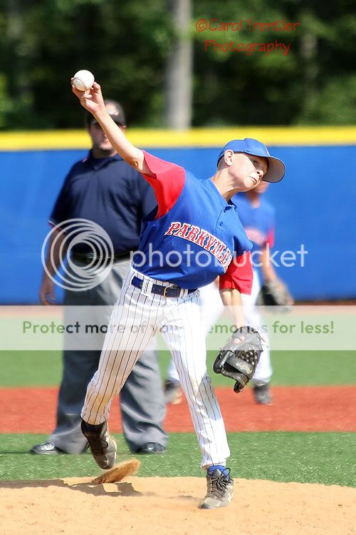 IMAGE: http://i811.photobucket.com/albums/zz39/caroltrentlerphotography/chuckie-0366-6-28-web.jpg