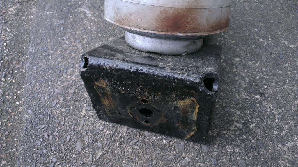 Image may have been reduced in size. Click image to view fullscreen.