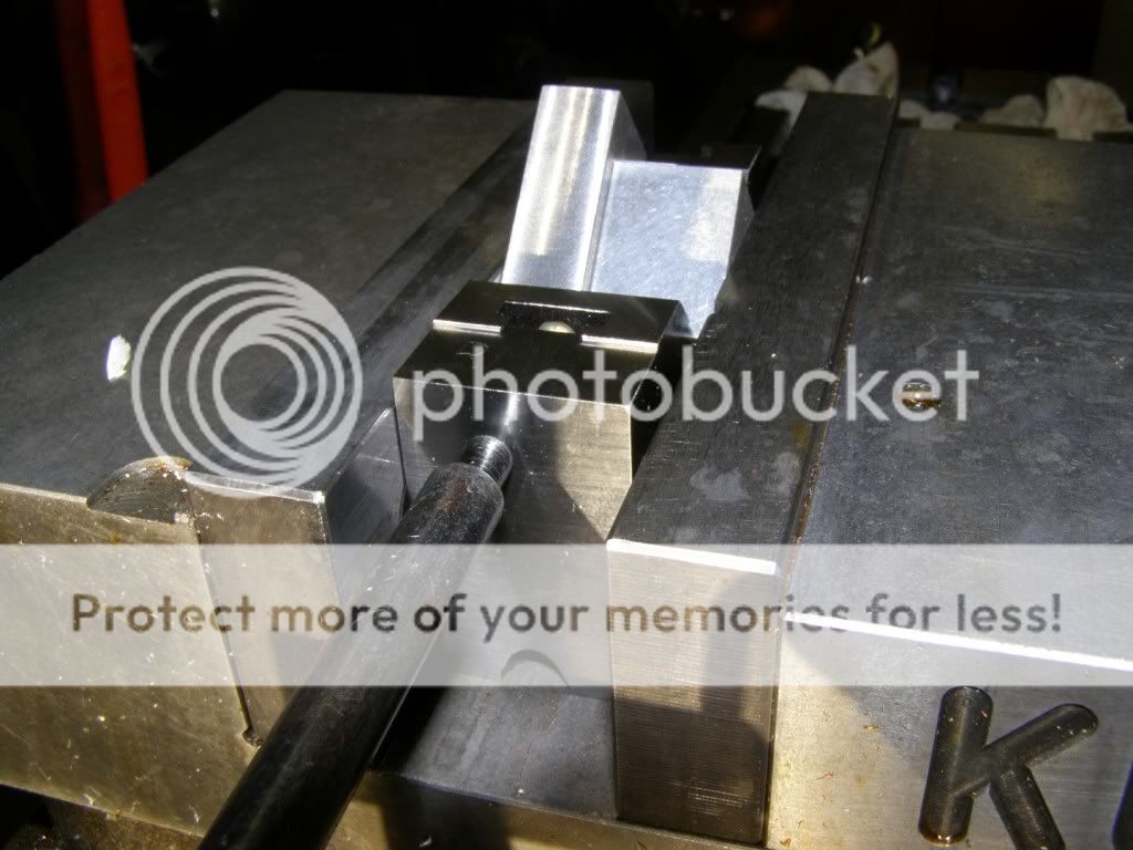 How to use adjustable angle block???